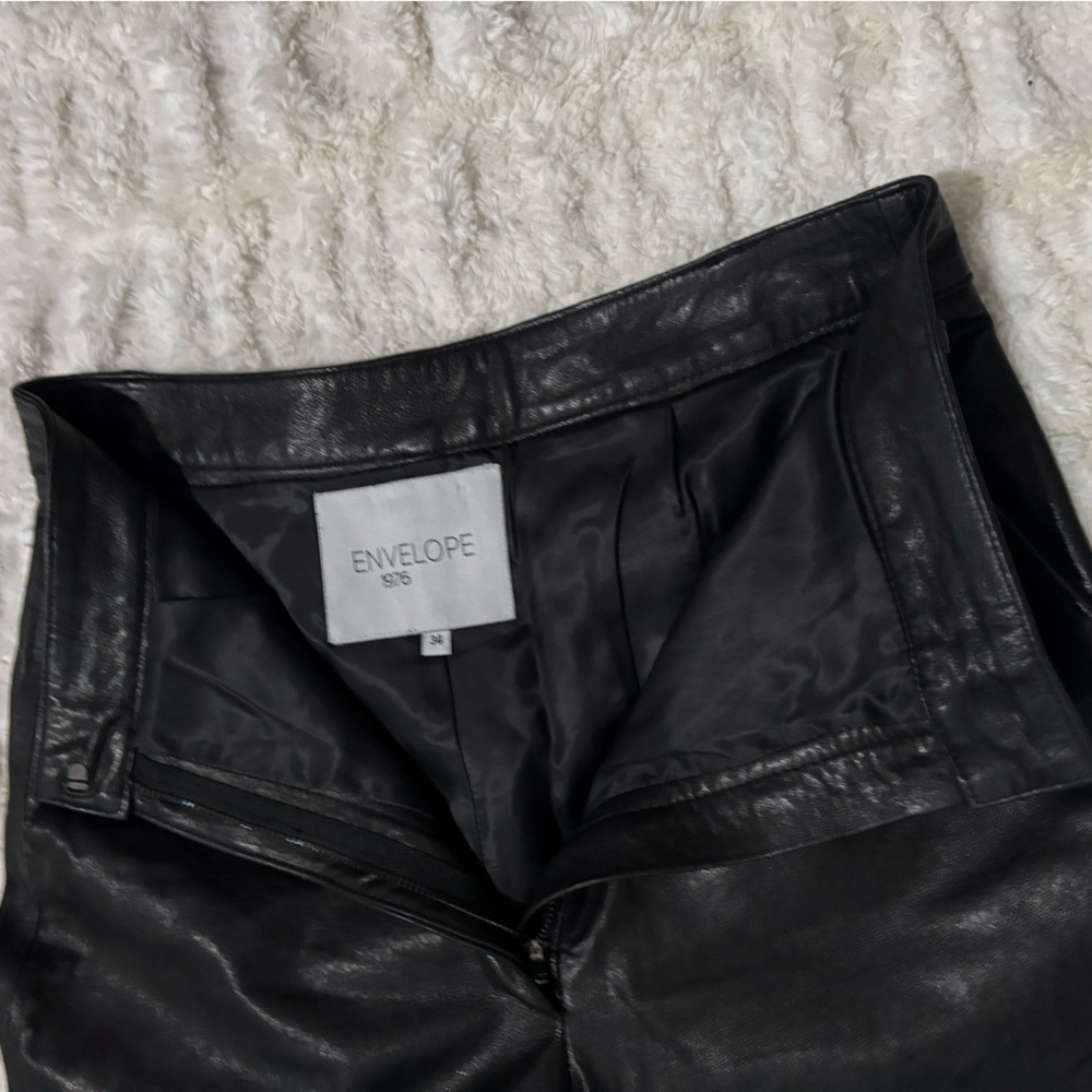 ENVELOPE 1976 Women’s Black Faux Leather Straight- Leg Pants - Picture 6 of 16